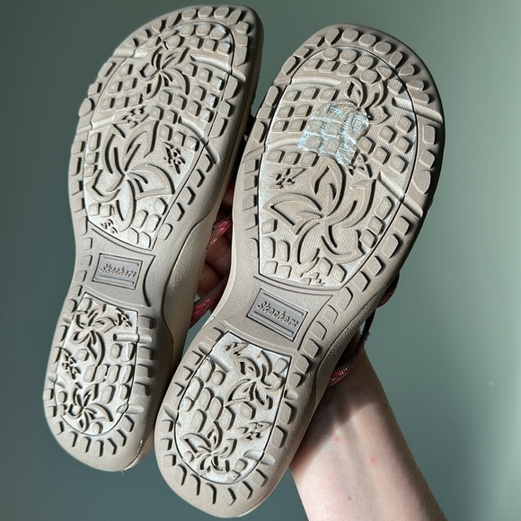 Sketchers Memory  Foam  Sandals  Strappy Flip Flops Thongs Cushioned Floral 8 - Picture 10 of 12